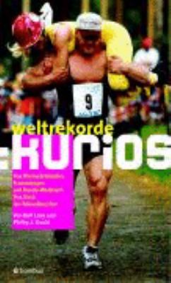 Buchcover von Fußball: kurios : [von der Waschfrau eines Vereins, die versehentlich für lila Trikots sorgte und anderen Pleiten und Peinlichkeiten aus der Welt des Fußballs] von Oliver Noelle