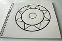 Vergrößerungsansicht: Aufgeschlagenes Ringbuch mit Mandala