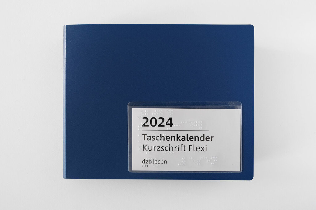 Ringordner aus Plastik vom Taschenkalender 2024 in Kurzschrift