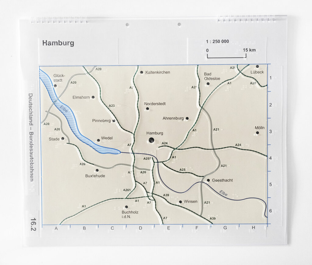 Autobahnkarte Region Hamburg mit transparentem Relief und unterlegtem Farbdruck