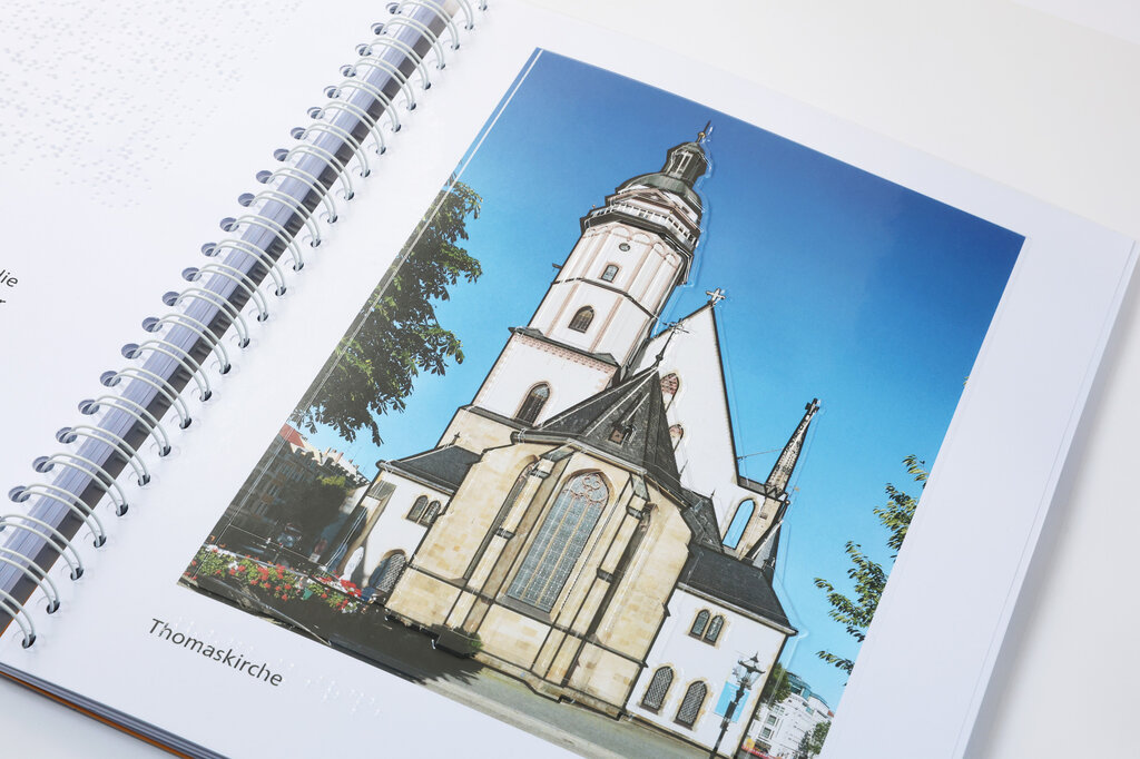 Tastbare Abbildung der Thomaskirche in Leipzig