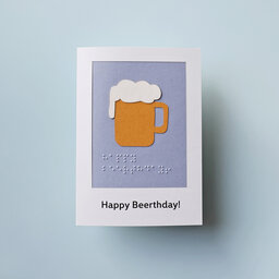 Taktile Geburtstagskarte mit Bierkrug und Schriftzug Happy Beerthday