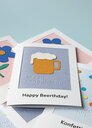 Vergrößerungsansicht: Taktile Geburtstagskarte mit Bierkrug und Schriftzug Happy Beerthday